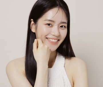 자연스럽고 심미적인 보철을 통해 건강한 미소를 찾아드립니다.